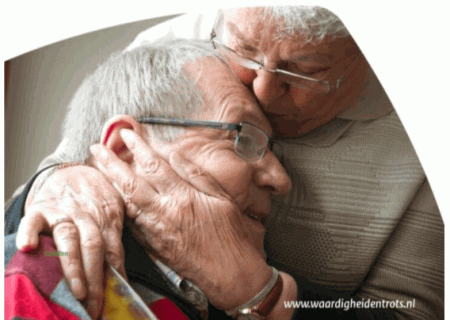 De veranderende rol van de zorgprofessional in de intramurale ouderenzorg